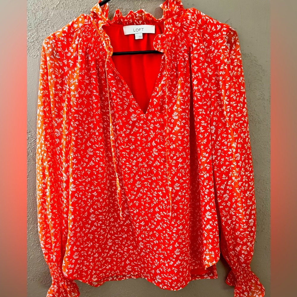 Loft size small v-neck ruffle blouse